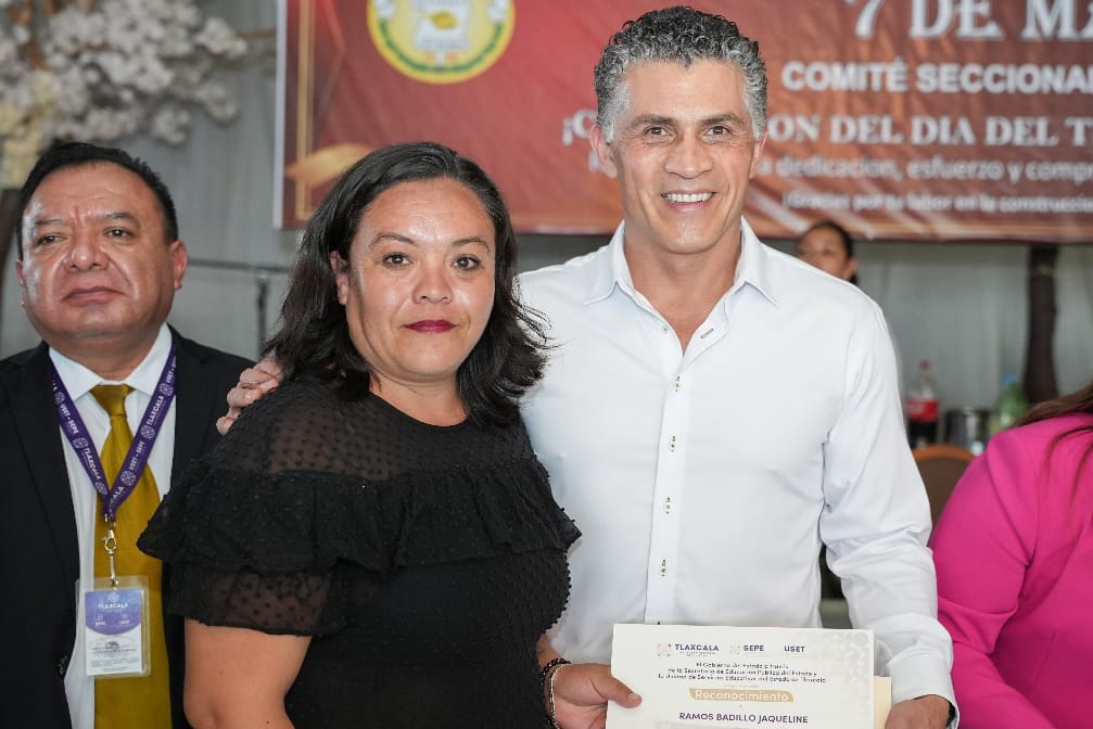 Alcalde Alfonso Sánchez García fortalece lazos con el sindicato 7 de Mayo y celebra con trabajadores de la SEPE